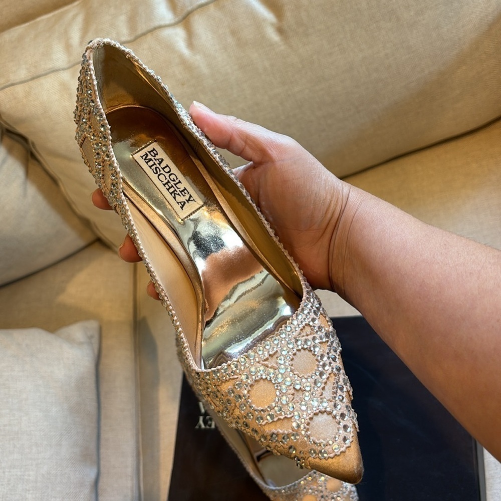 Badgley Mischka Rouge in latsat - champagne color size 6.5 - Picture 4 of 14